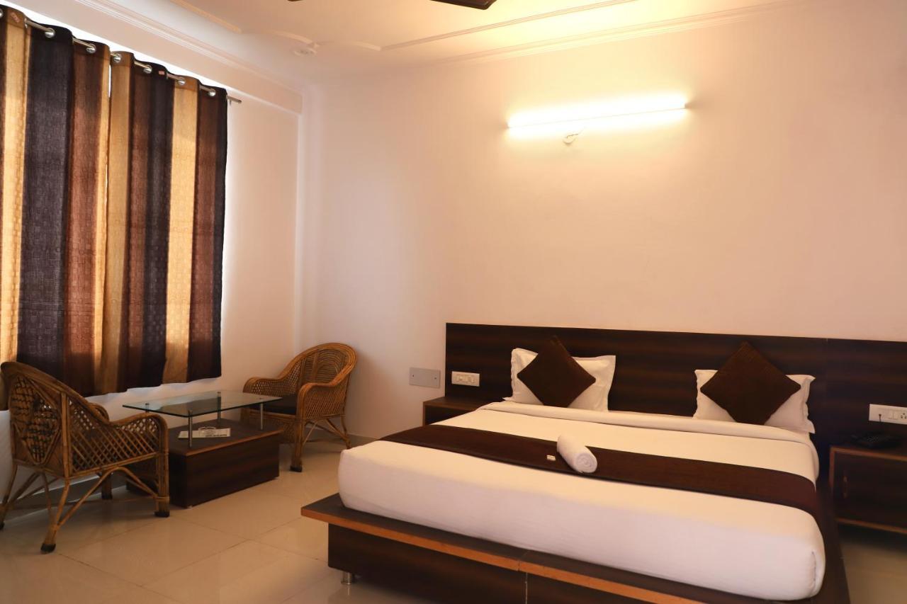 Hostel Orchid Rishīkesh Exterior foto